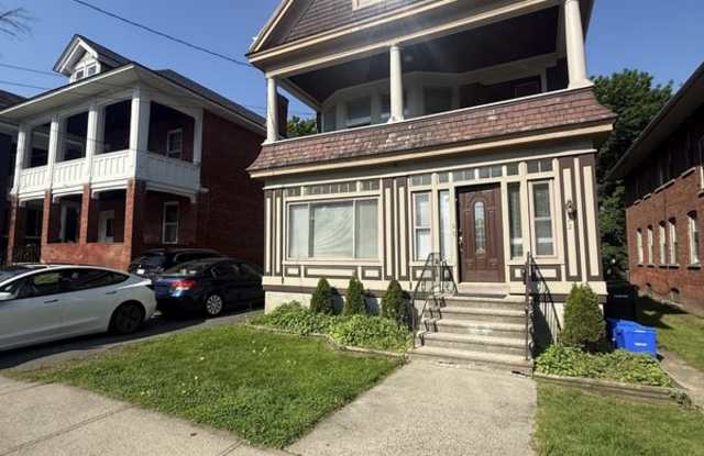 22 Pawling Avenue - 1 photos photos