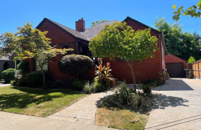 6 Month Lease on a Two-Bedroom 1 Bathroom East Sacramento Home photos photos 6 Month Lease on a Two-Bedroom 1 Bathroom East Sacramento Home photos photos