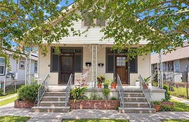 2926 CAMBRONNE Street Gallery 1