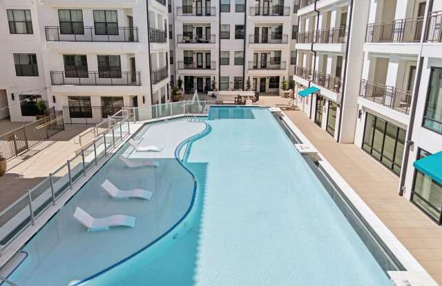 Harbor Hill photos photos