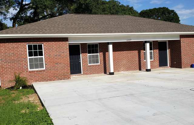 6227 Dallas Ave - 6227 Dallas Avenue, Bellview, FL 32526