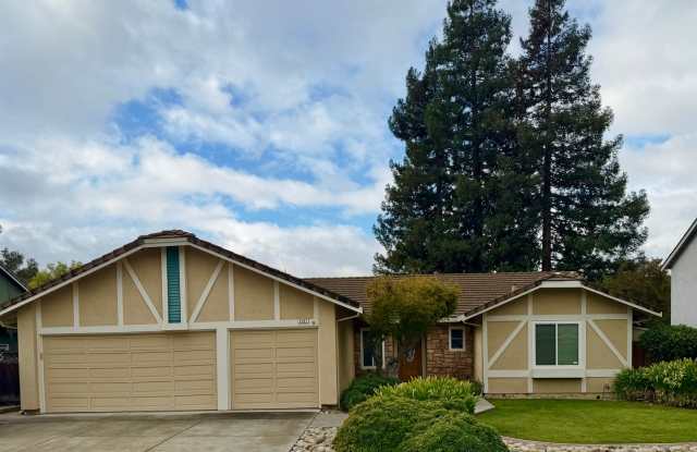 Home in Pleasanton Available Now! Gallery 1