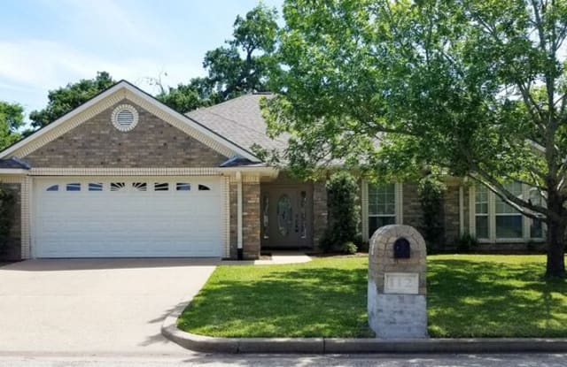 112 Amanda Court - 112 Amanda Ct, Whitehouse, TX 75791