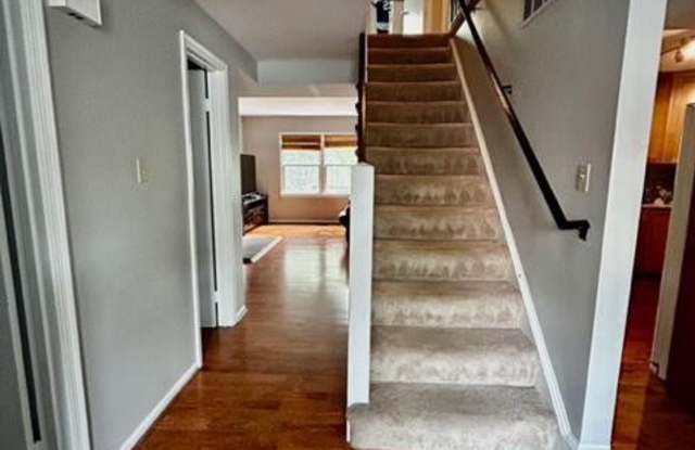 1024 MOOREFIELD CREEK ROAD SW Gallery 3
