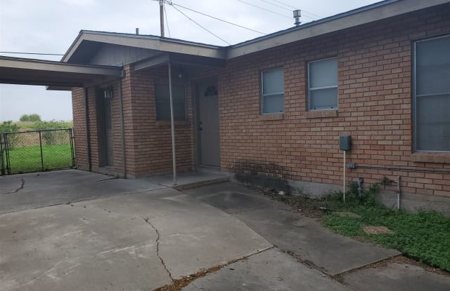 2301 N Parkwood Dr - 2301 North Parkwood Street, Harlingen, TX 78550
