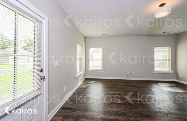 490 White Oak Circle Gallery 2