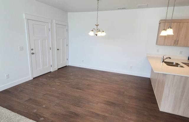 Brand New 3 Bedroom Condo in Herriman! Gallery 4