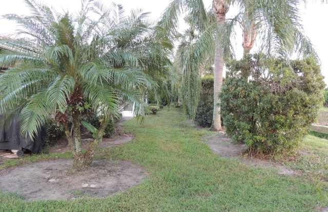 6182 Lake Hibiscus Drive Gallery 4