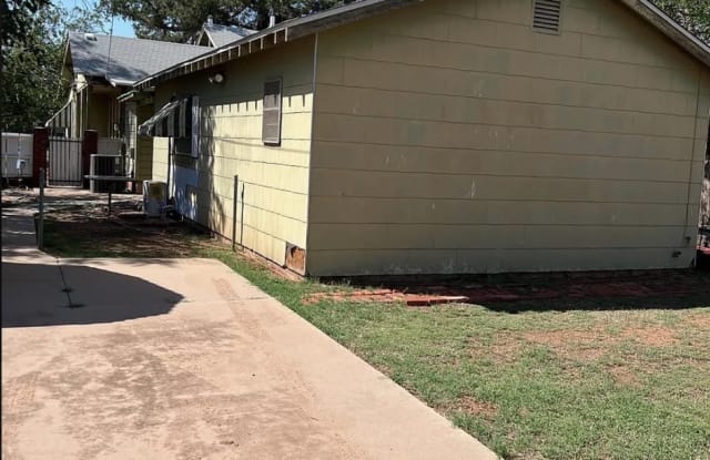 2101 Brunson AvenueUnit B - 2101 Brunson Avenue, Midland, TX 79701