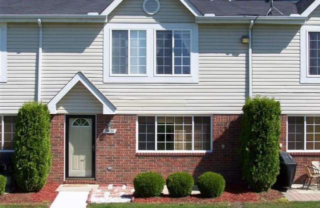 29720 Amy Lane - 29720 Amy Ln, Macomb County, MI 48047