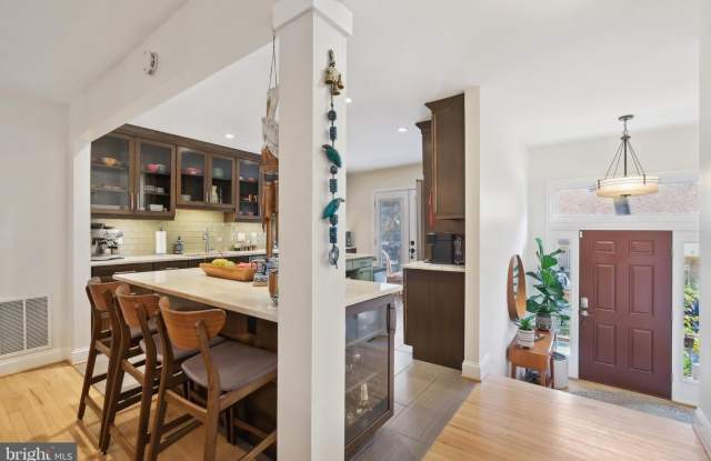 10935 WHITERIM DR Gallery 3