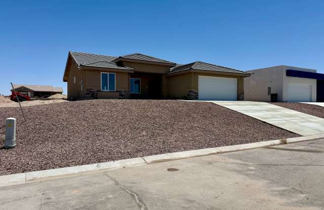 Brand New home in Wellton - 3 Bedrooms 2 Bath Gallery 3