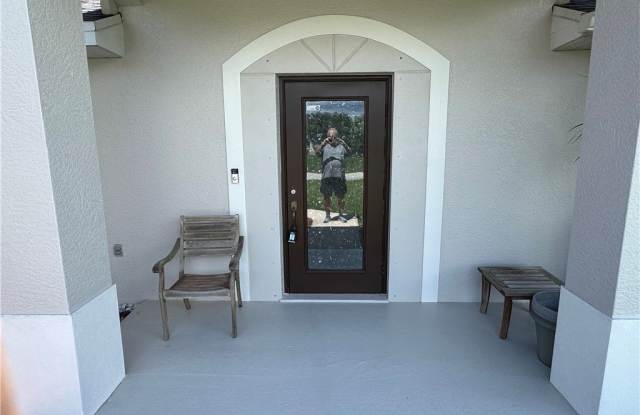 3716 SW 15th Place Gallery 2