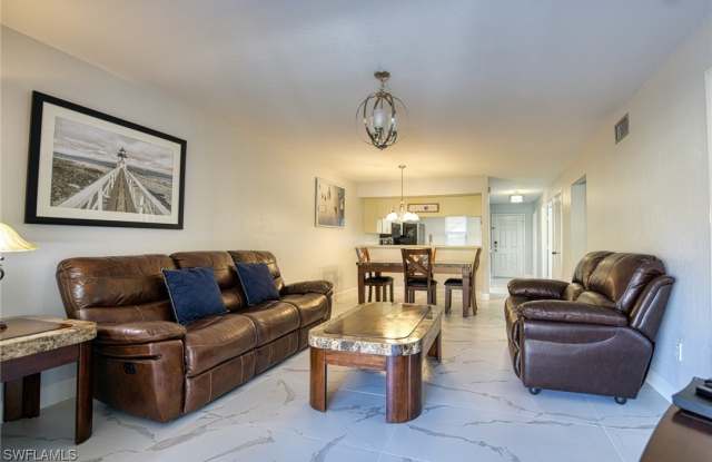 713 SW 47th Terrace unit: 101 photos photos