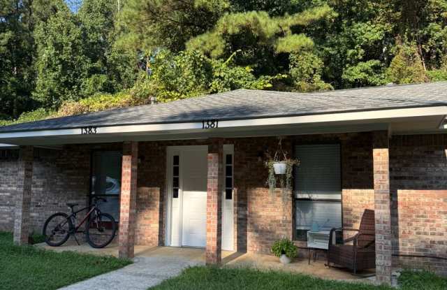 Renovated Duplex in Auburn! photos photos