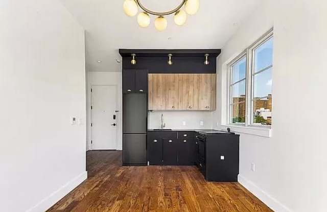 133 Brown Place Gallery 4