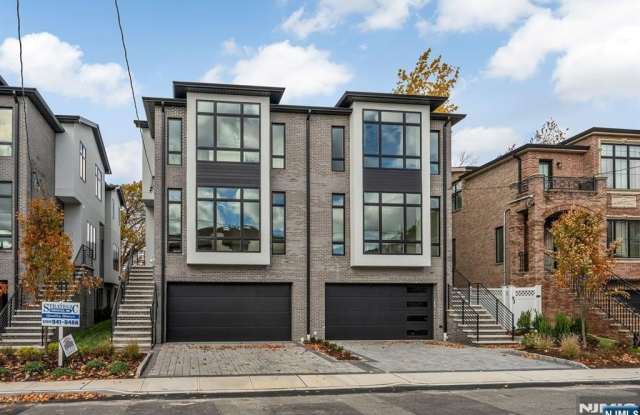 2447 Camner Street photos photos