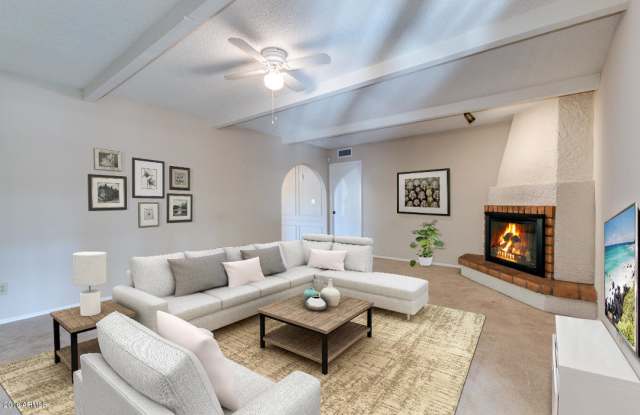 5107 E CORRINE Drive Gallery 4