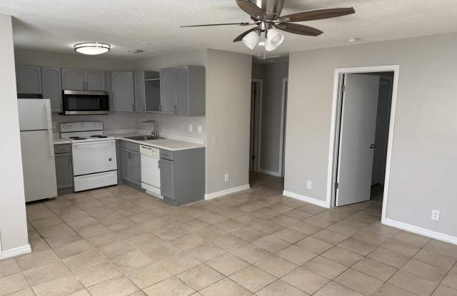 1321 Holly Heights Drive - 4 photos photos
