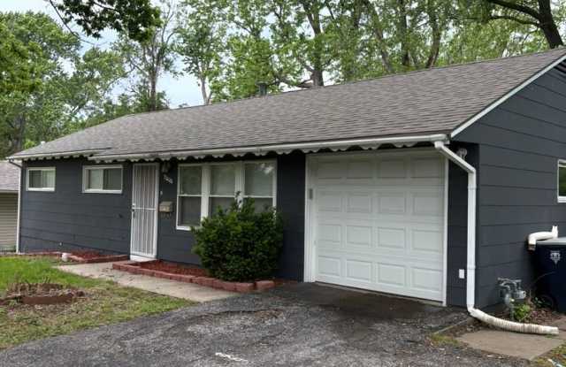 Large 3 bedroom house available photos photos