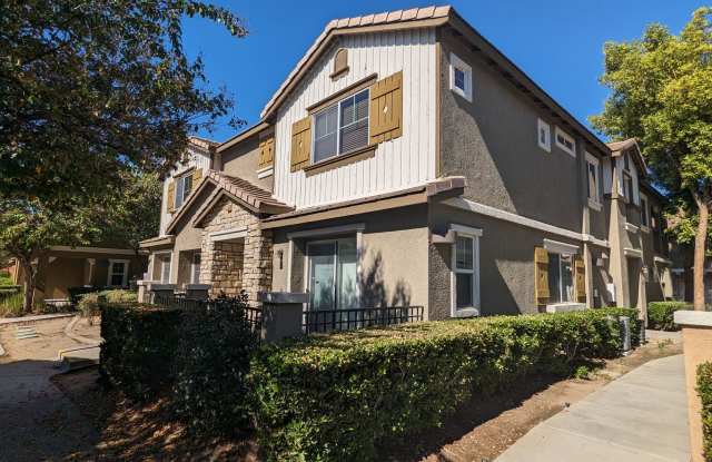 Large condo available for rent - 25862 Iris Avenue, Moreno Valley, CA 92551 Large condo available for rent - 25862 Iris Avenue, Moreno Valley, CA 92551