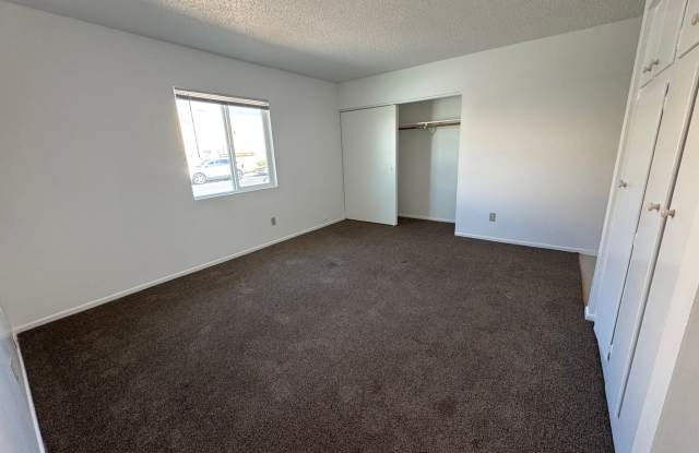 201 W. Newlove #B photos photos