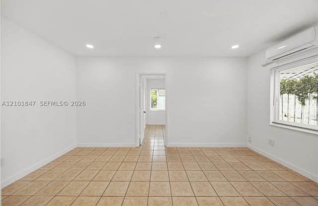 1958 NE 172nd St Gallery 2