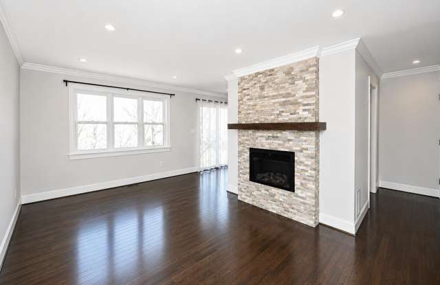 31 Carriage Drive Gallery 3