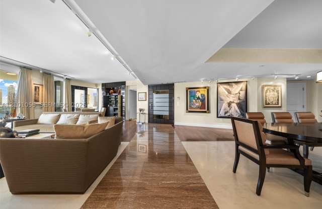 6000 Island Blvd Gallery 3
