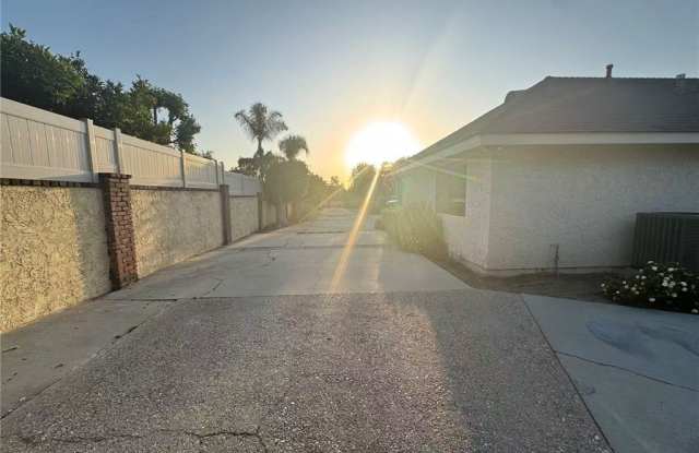 3233 E Cameron Avenue photos photos