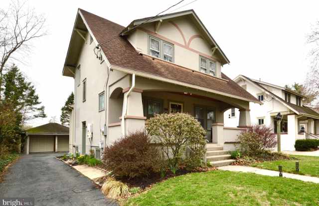 18 10TH Avenue photos photos