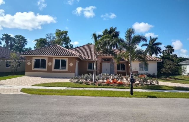 6114 Marinel Say Dr - 6114 Marinel Say Dr, Davie, FL 33314