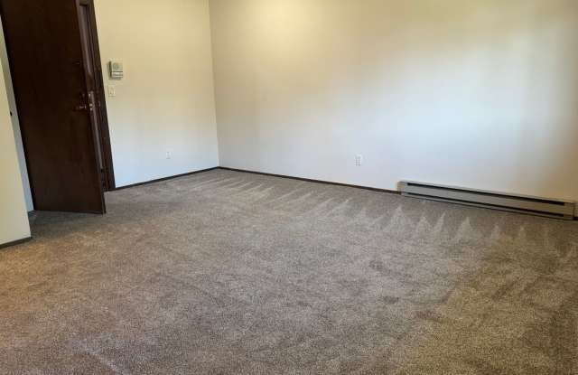 2601 University Avenue photos photos