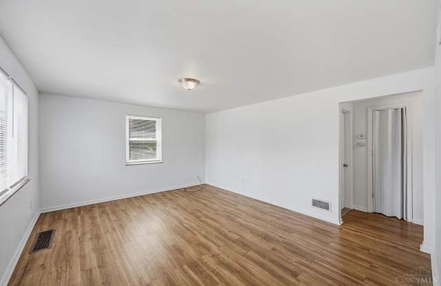 2532 Rack Court Gallery 3