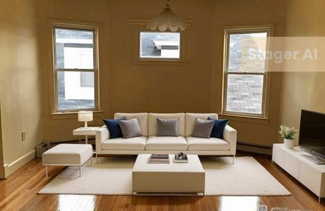 15 Harlem St unit: 3 photos photos