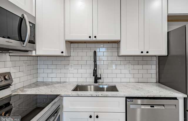 21 GAY Street unit: 202 photos photos