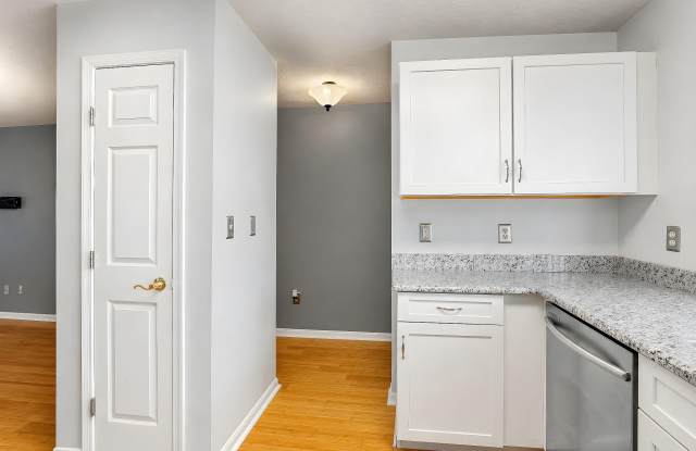 45525 COOSAN Court Gallery 3