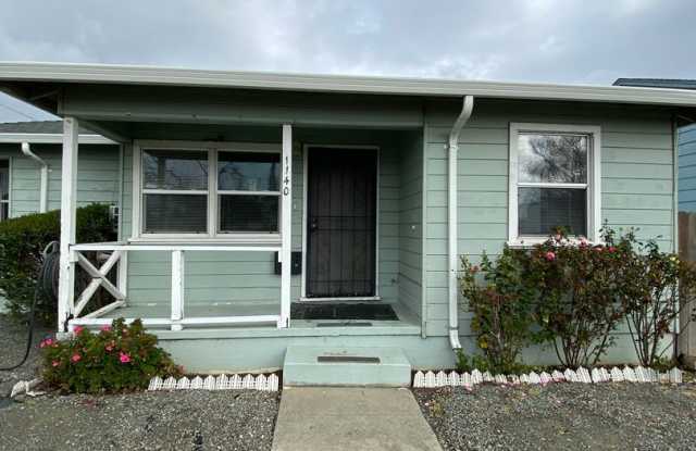 1bed/1bath Duplex within walking distance of Downtown Fairfield Gallery 3