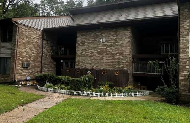 140 Amberly Drive Gallery 2