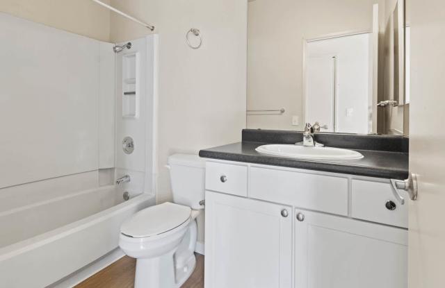 Schooner Bay Apartment Homes Gallery 2