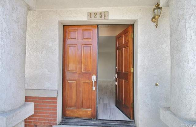 125 N Marengo Avenue Gallery 4