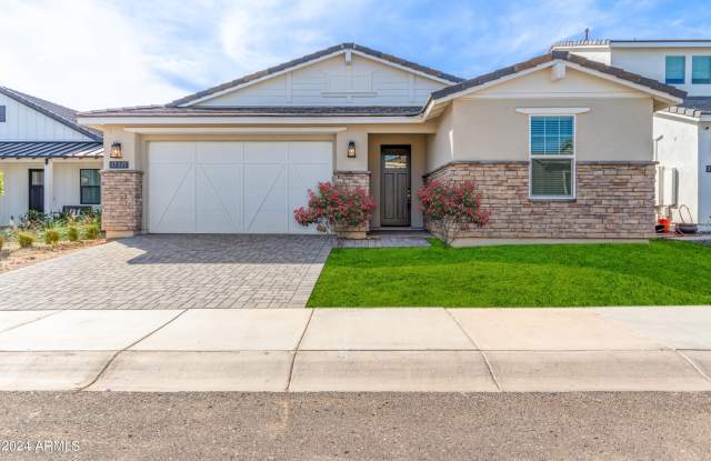 17227 W MIDDLEBURY Street photos photos