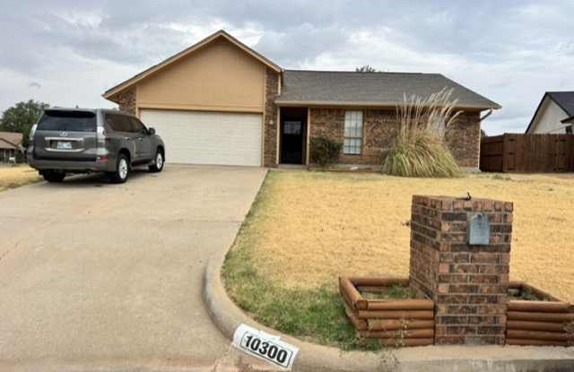 3 bed 2 bath home ready for move in, South Oklahoma City, Moore Schools! Gallery 1