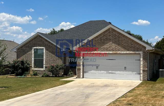 Stunning 3 Bed 2 Bath Home in Gated Lakeside Community! photos photos