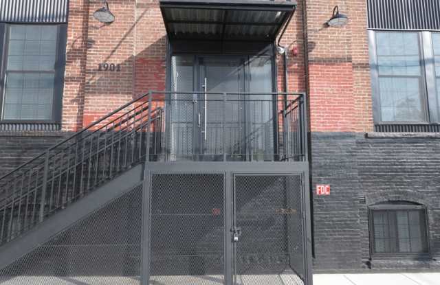 1901 East Willard Street - 103 Gallery 2
