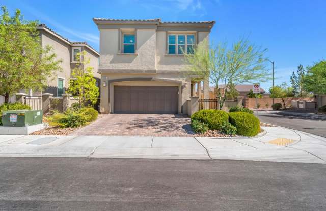 Modern Skye Canyon Living with Stylish Finishes & Inviting Outdoor Space! photos photos Modern Skye Canyon Living with Stylish Finishes & Inviting Outdoor Space! photos photos