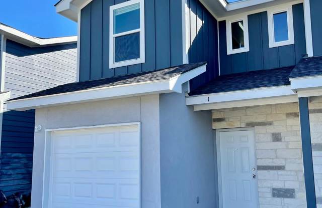 6934 Crestway Drive - 3 Gallery 1