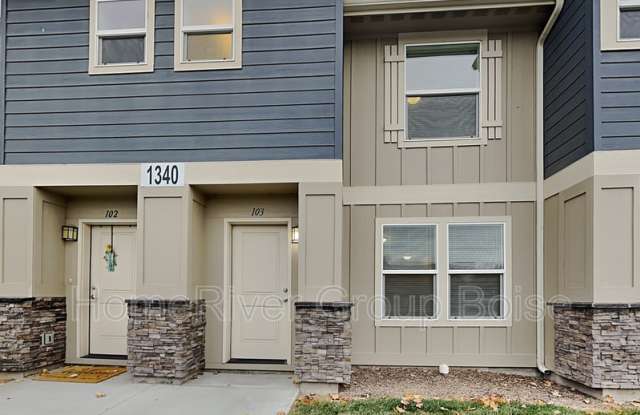 1322 S Edgewater Cir photos photos