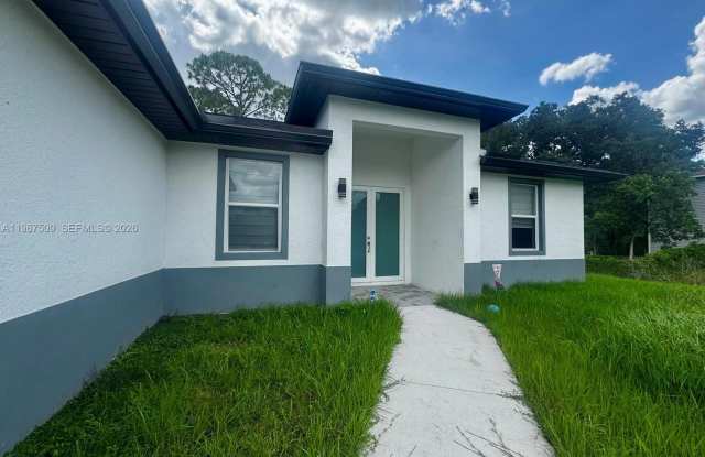 1731 Unice Ave N photos photos