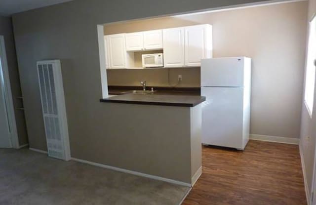 Woodside Place Apartments Gallery 3